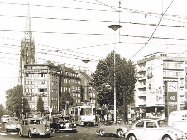 barbarossaplatz_1960.jpg